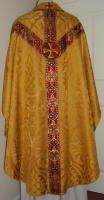 Gold Gothic Chasuble traditional, silk damask GL004